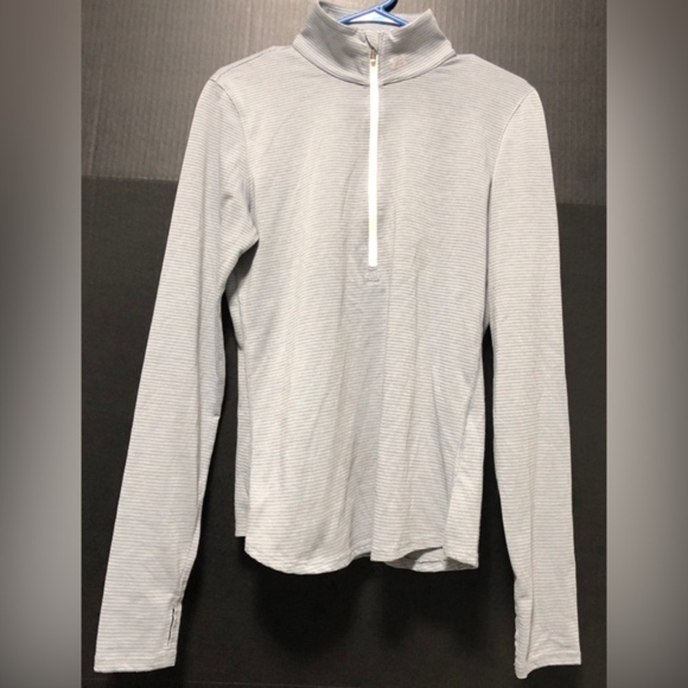 ⛵️Under Armour Gray Striped Threadborne Streaker 1/2 Zip Shirt